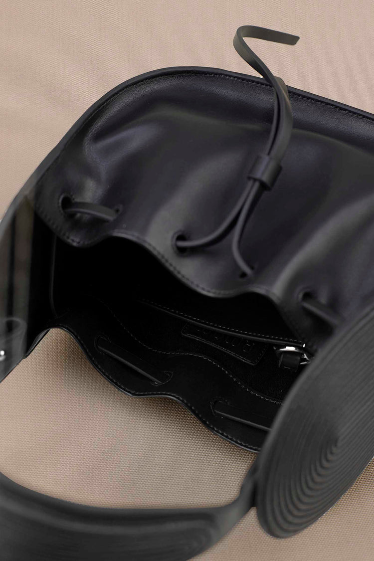 Nésara Bucket Bag
