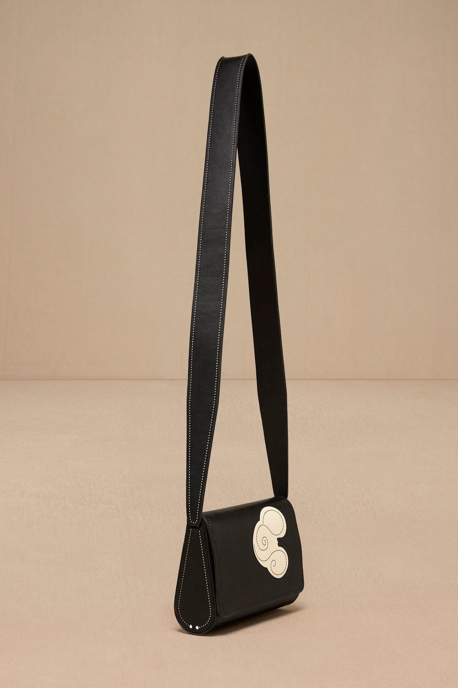 Faux Lether Dilona Sling Bag – Black