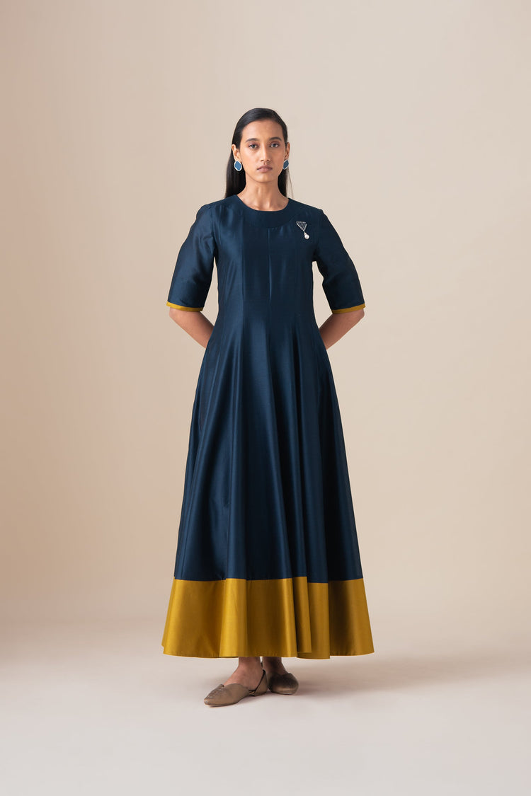 Omira Kurta Set