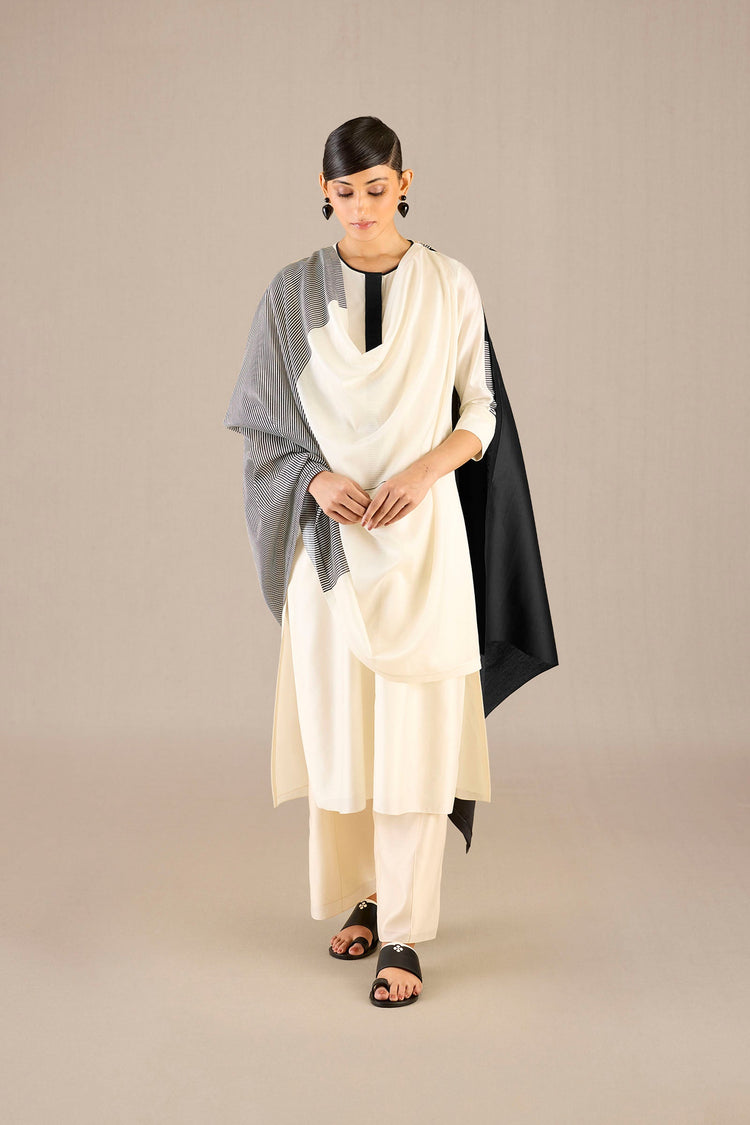 Bina Kurta Set