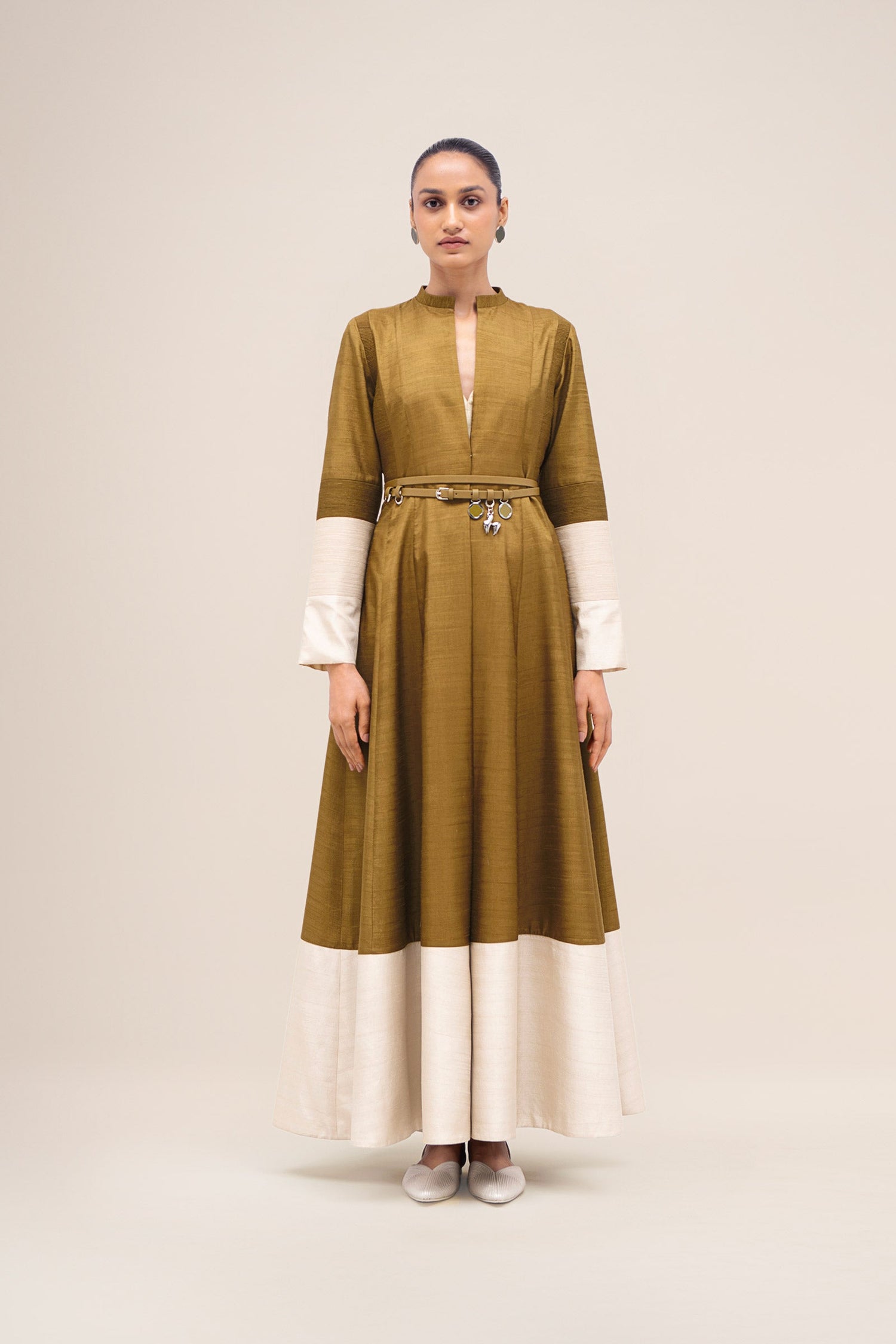  Silk Zahra Abaya Set – Green