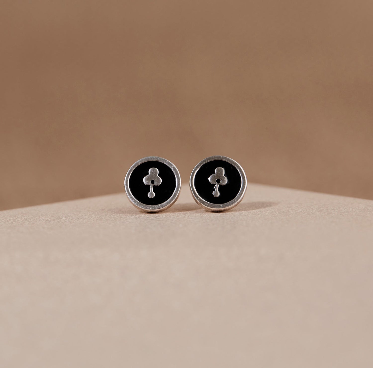 Lana Studs - Black 