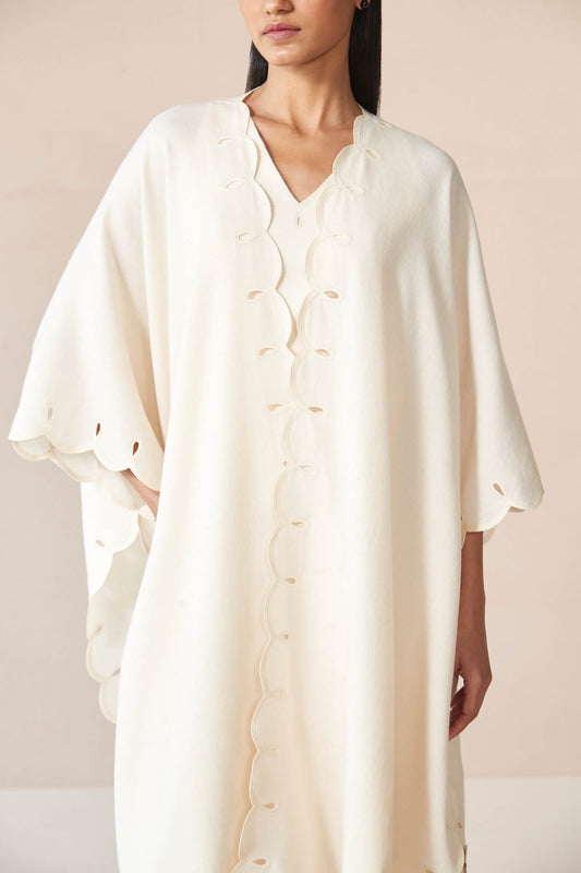 Wool Alea Cape – Ivory