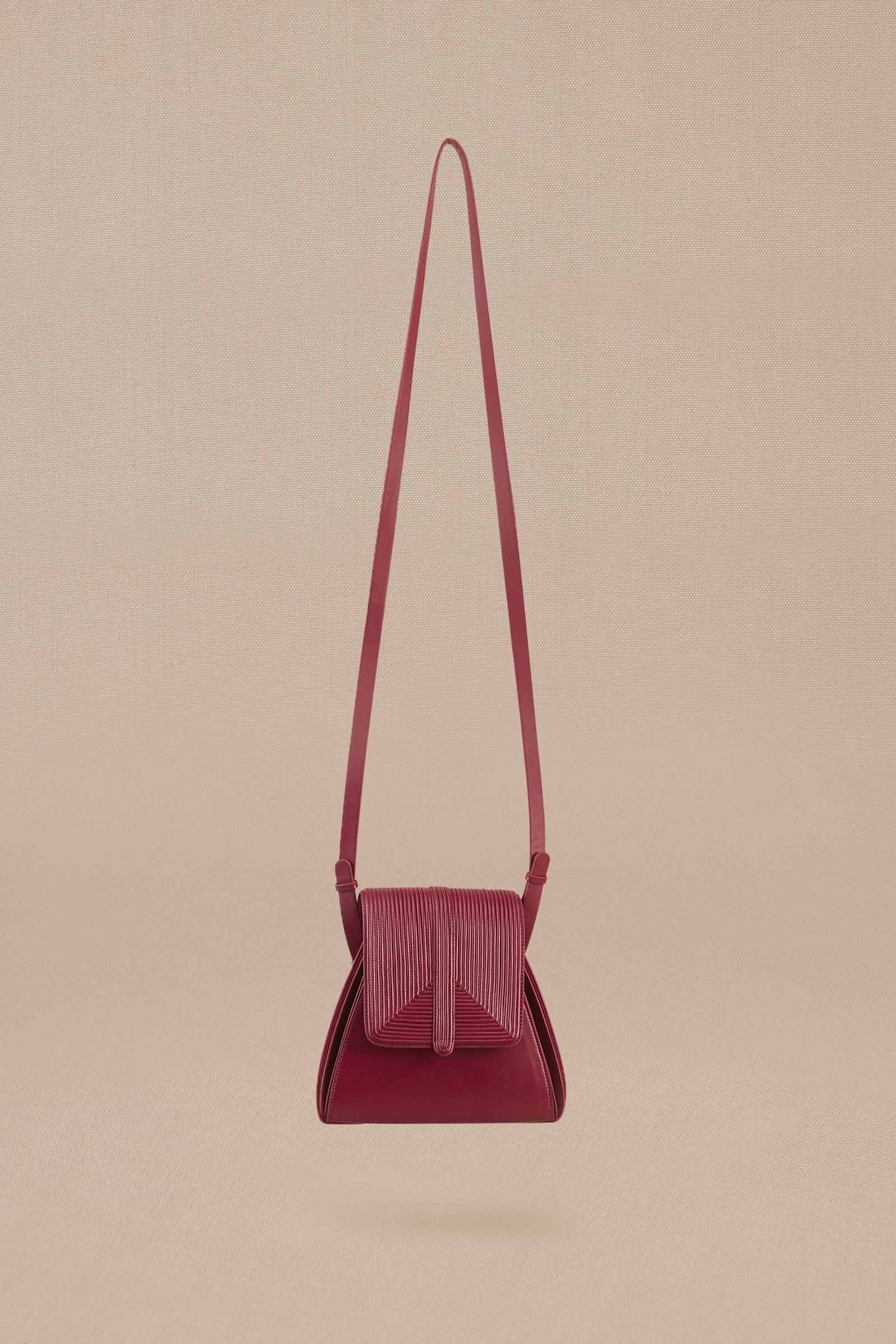 Naia Shoulder Bag - Wine