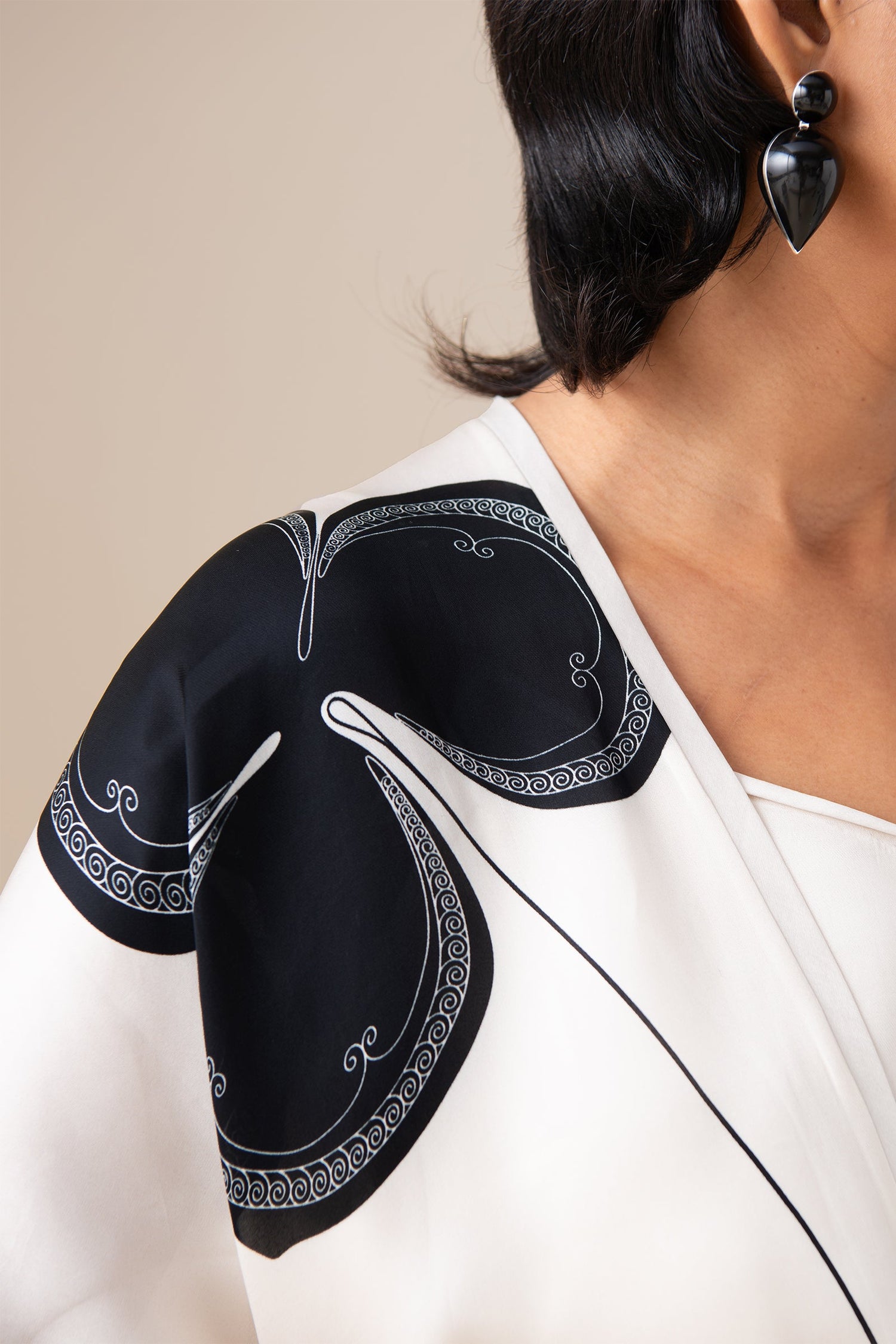  Organza Veya Cape Set – Ivory