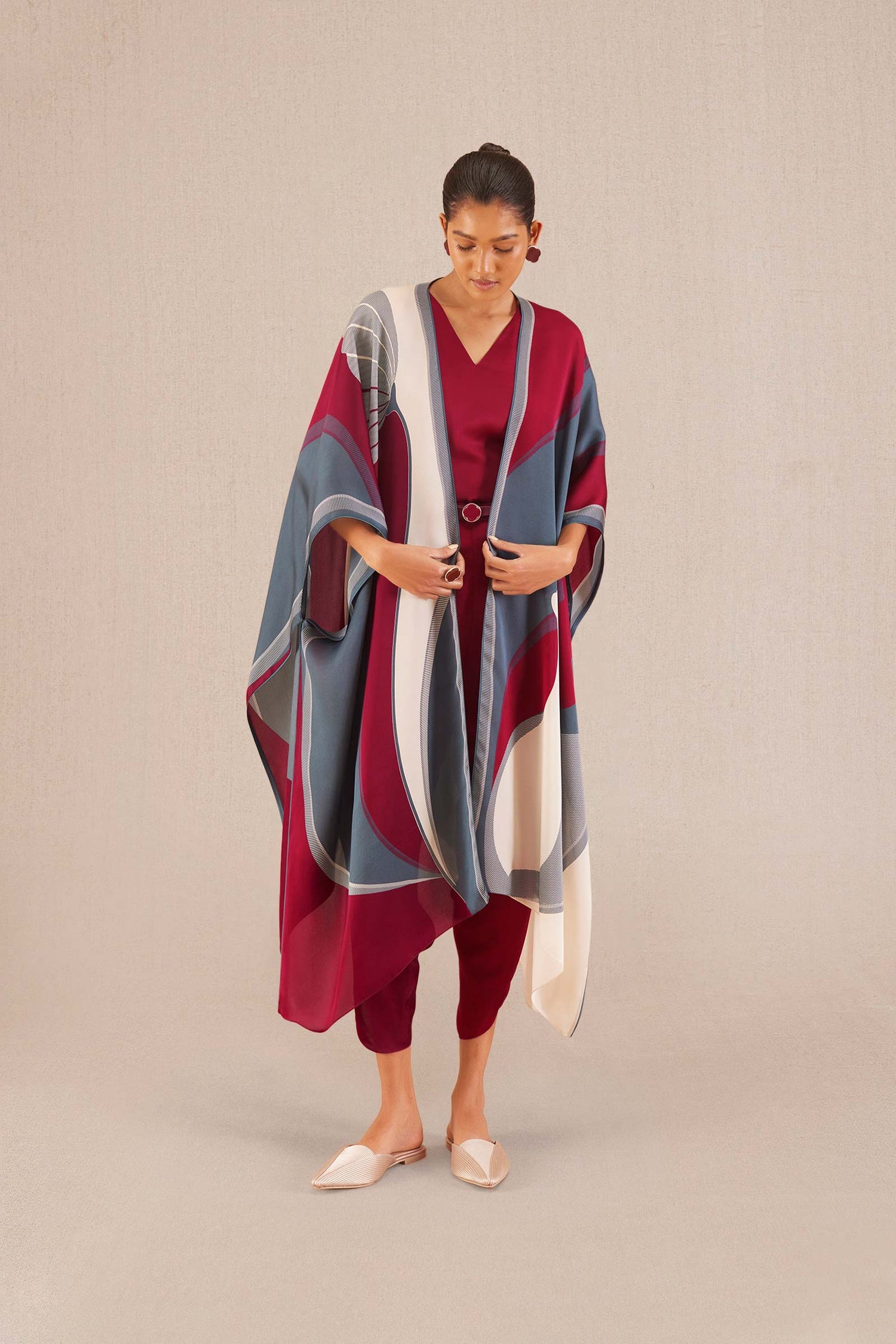 Idaya Cape Set - Wine