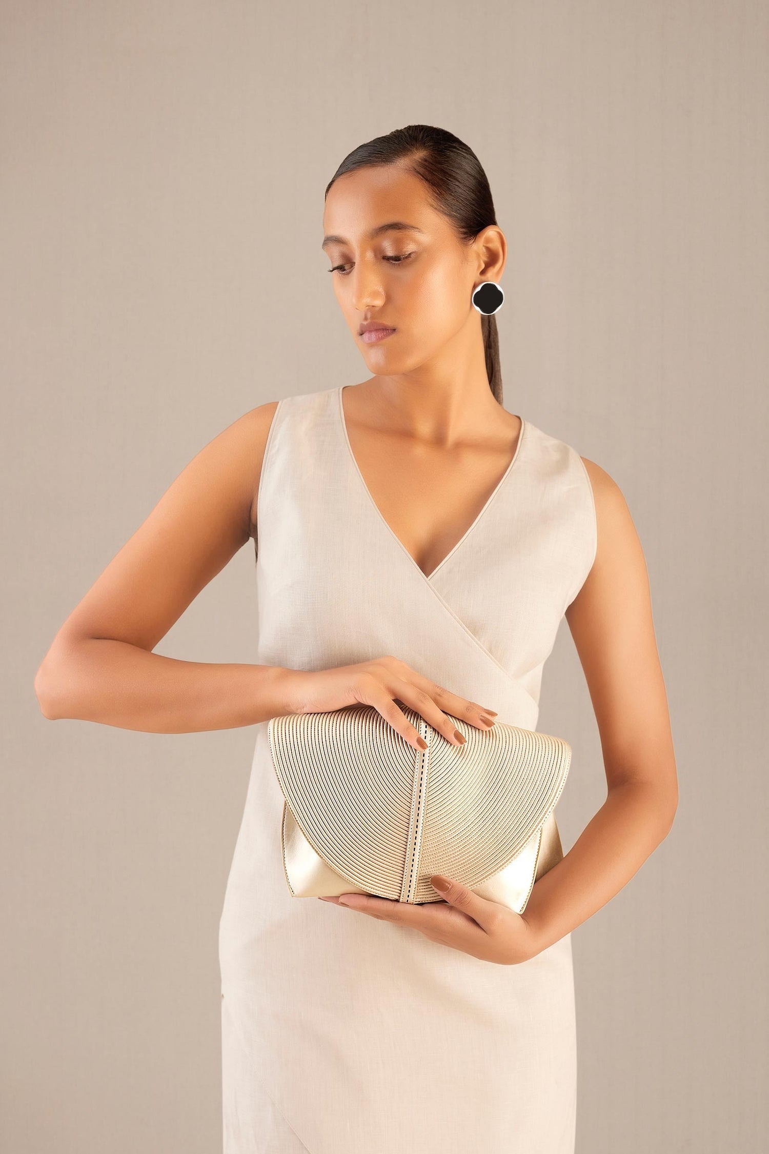 Myah Mini Clutch - Metallic Pearl 
