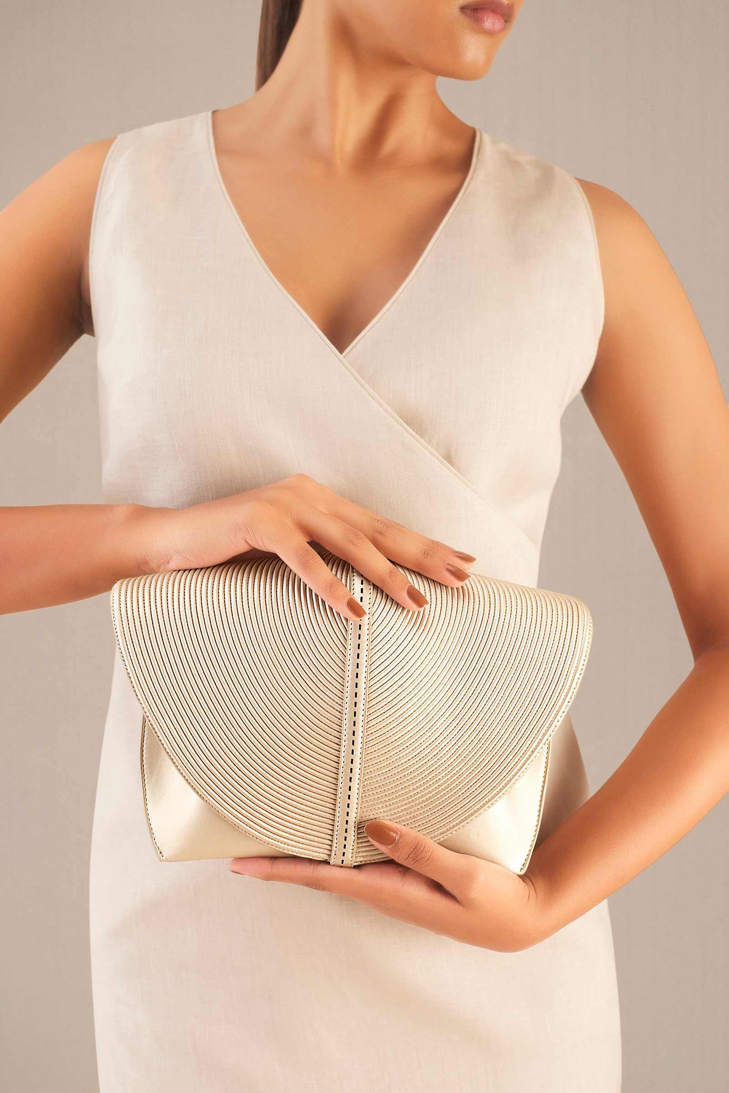 Myah Mini Clutch - Metallic Pearl 