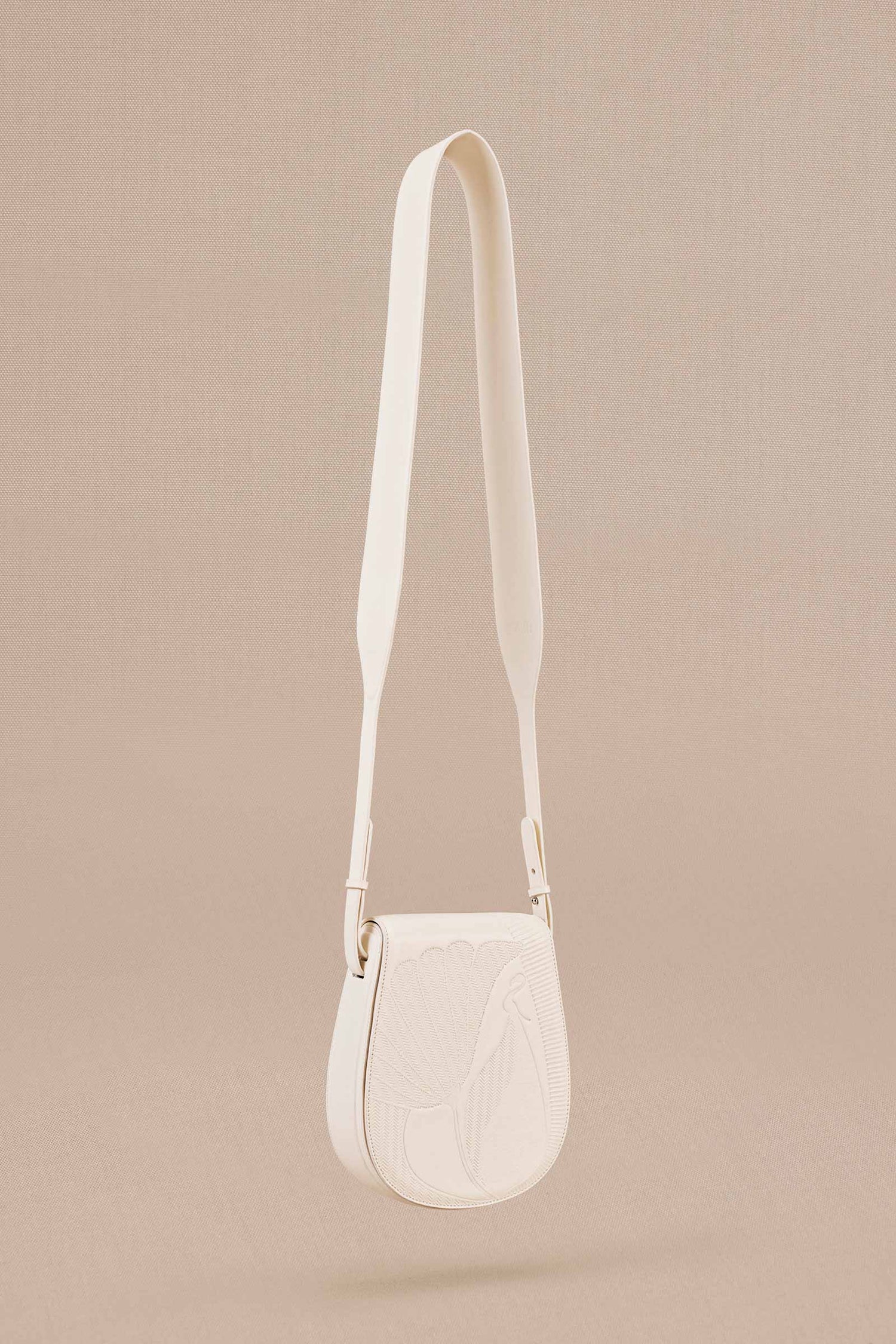 Zyna Sling Bag - Ivory