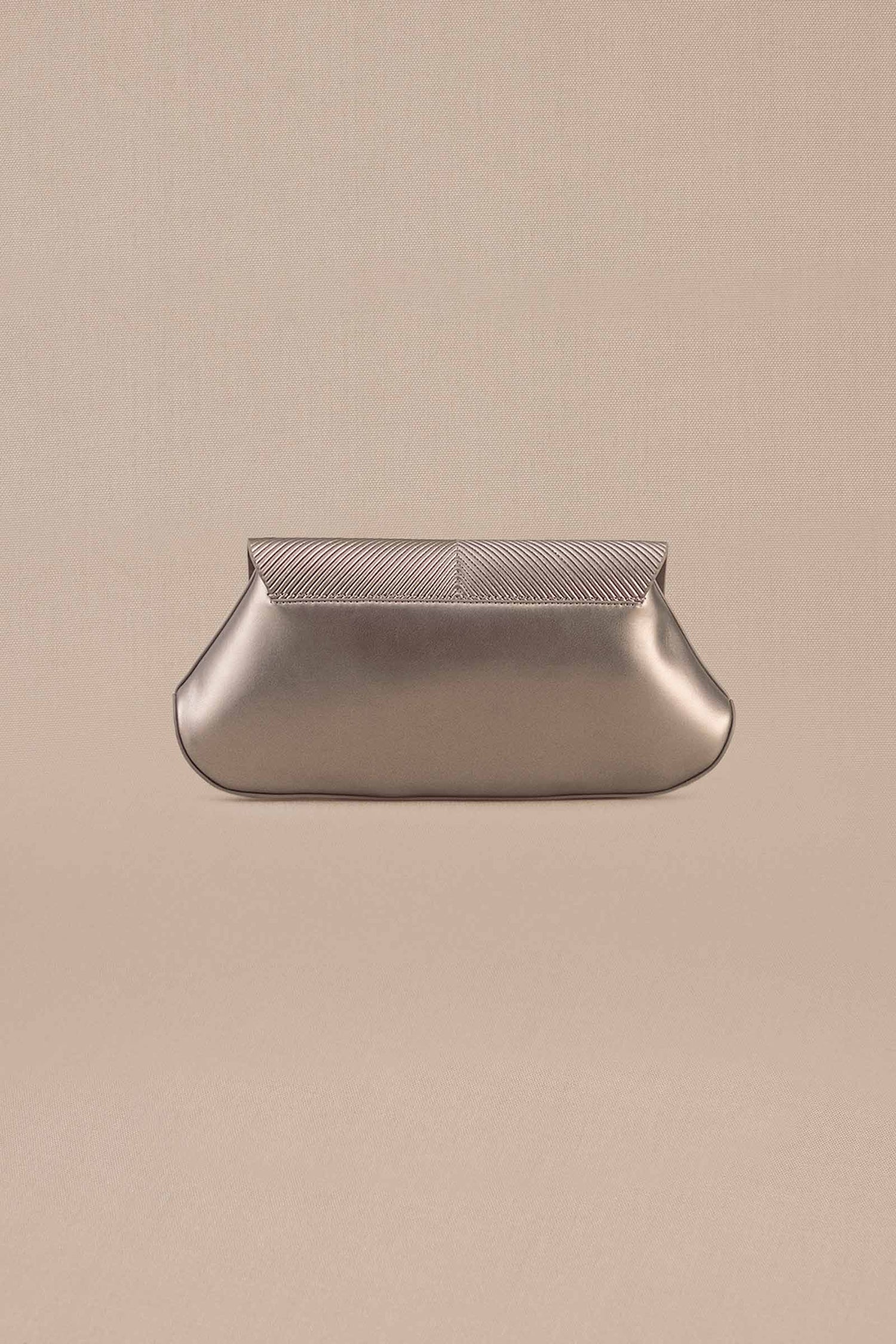 Azra Clutch - Metallic Toose