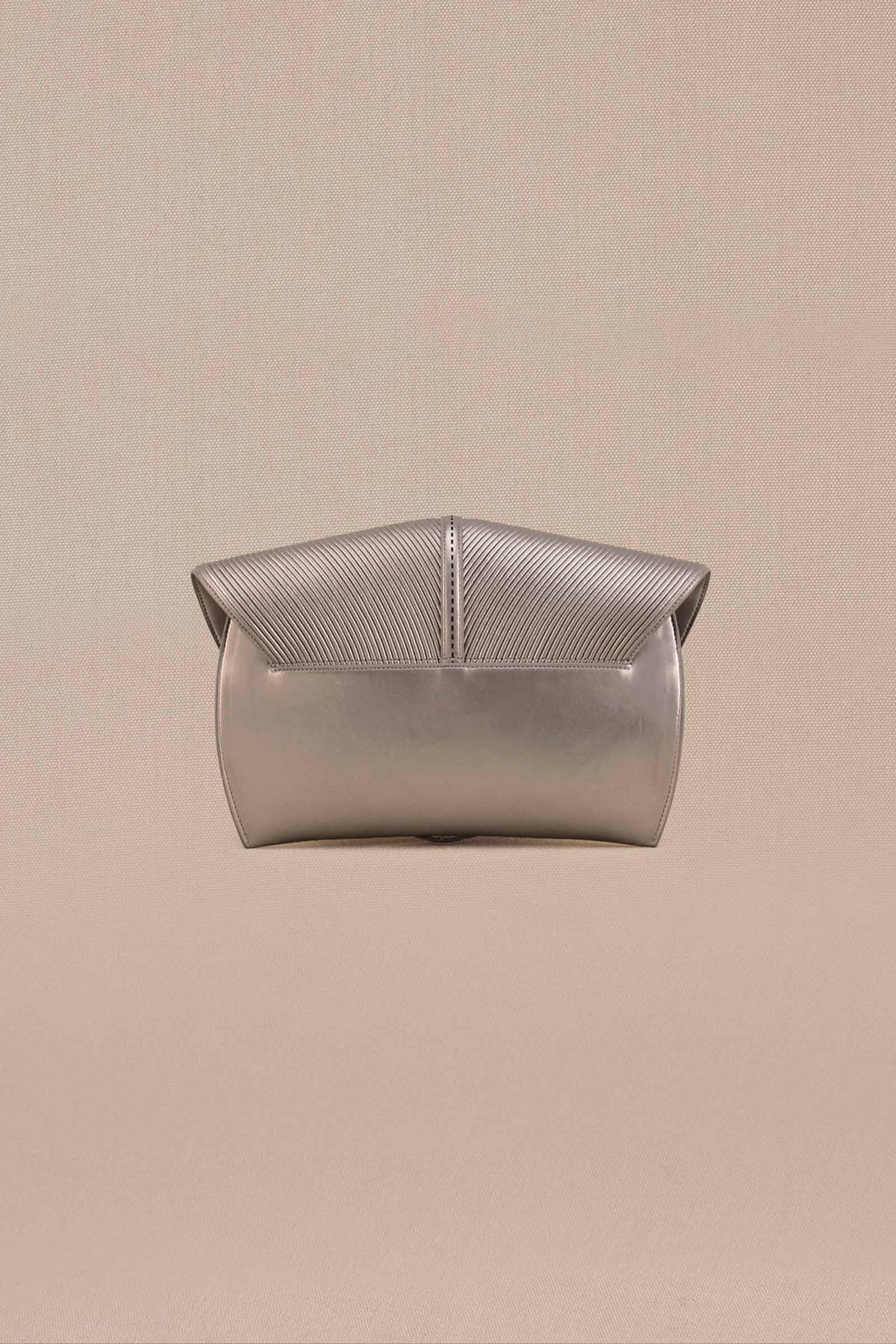 Myah Clutch - Metallic Toosh