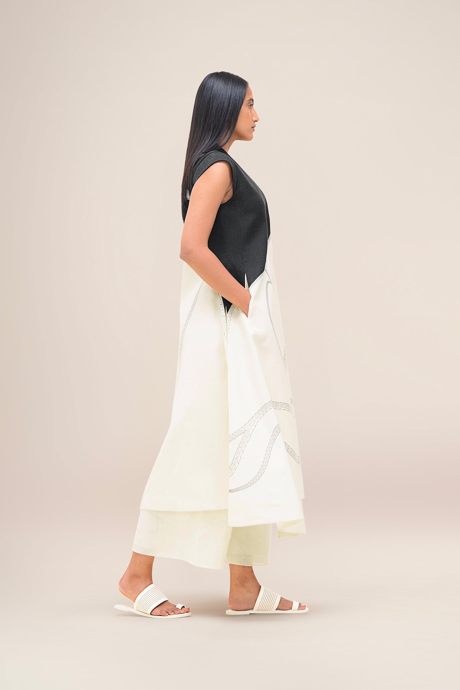  Linen Swan Jacket Set – Ivory