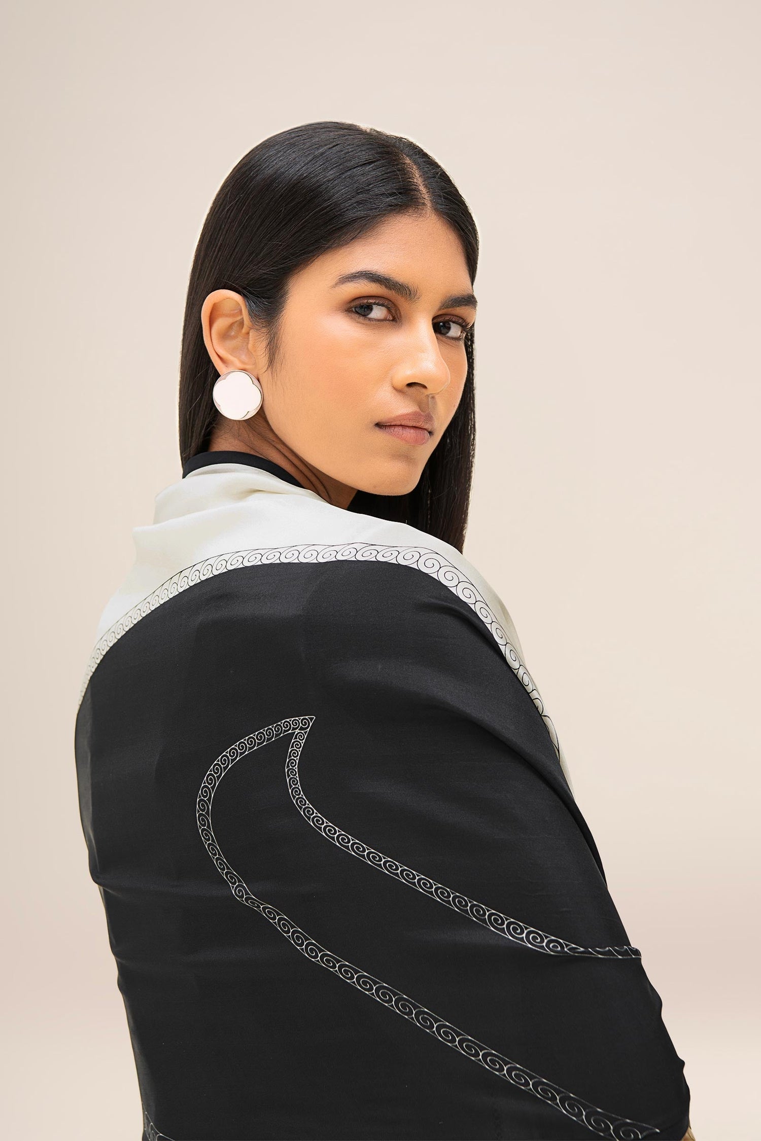  Silk Avis Scarf – Black