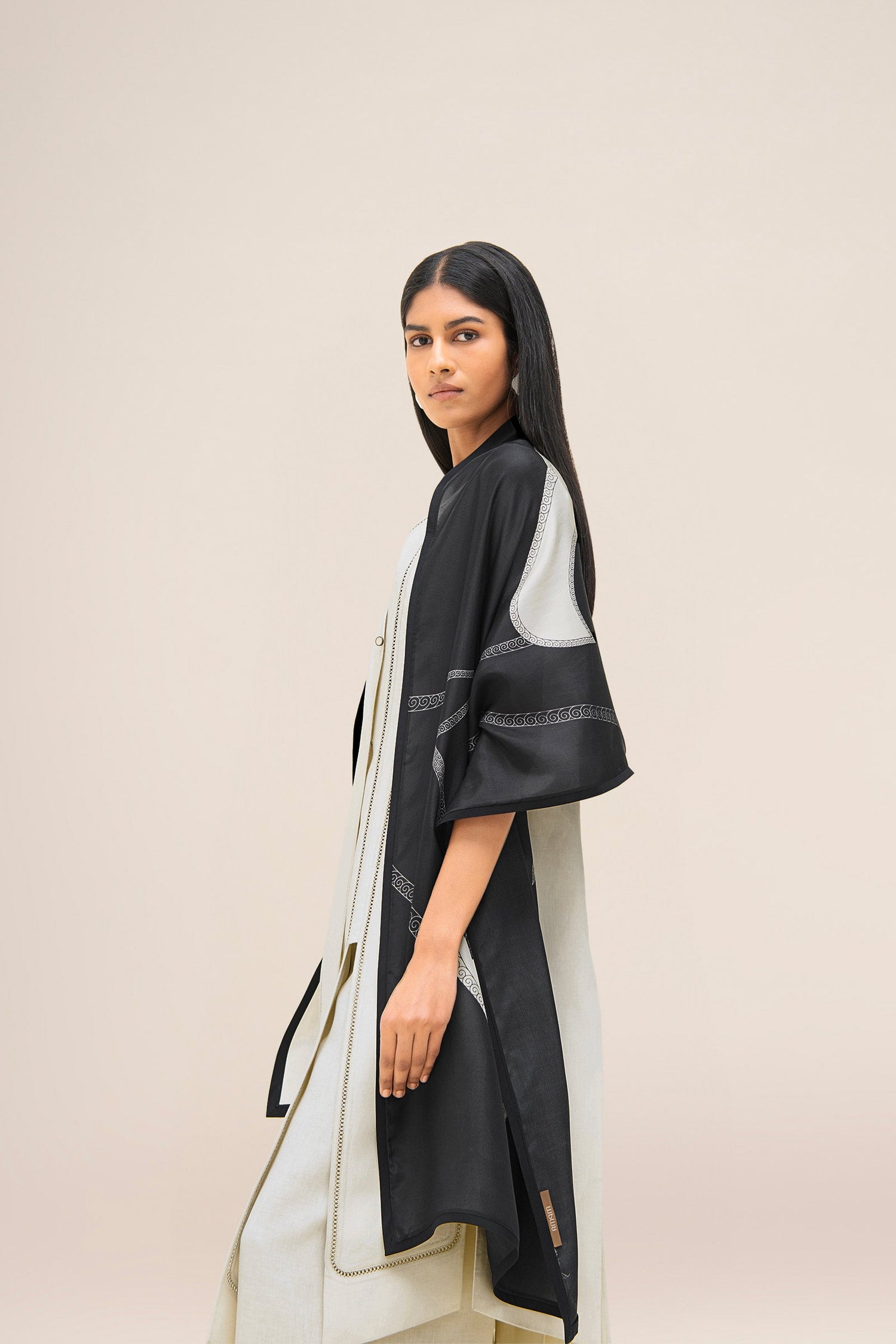  Silk Avis Scarf – Black